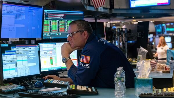 wall-street-today:-us-stocks-muted-ahead-of-earnings-from-alphabet,-tesla