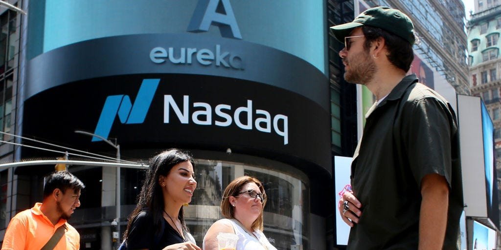 stock-market-today:-nasdaq-suffers-worst-day-since-2022-as-weak-earnings-spark-steep-sell-off