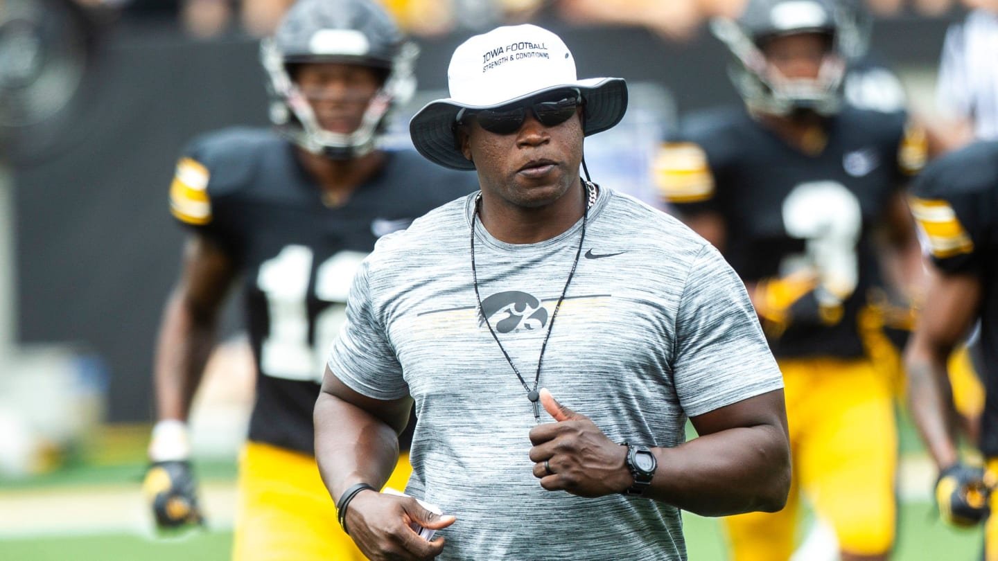 report:-kansas-football-hiring-former-iowa-assistant-kelton-copeland-as-analyst