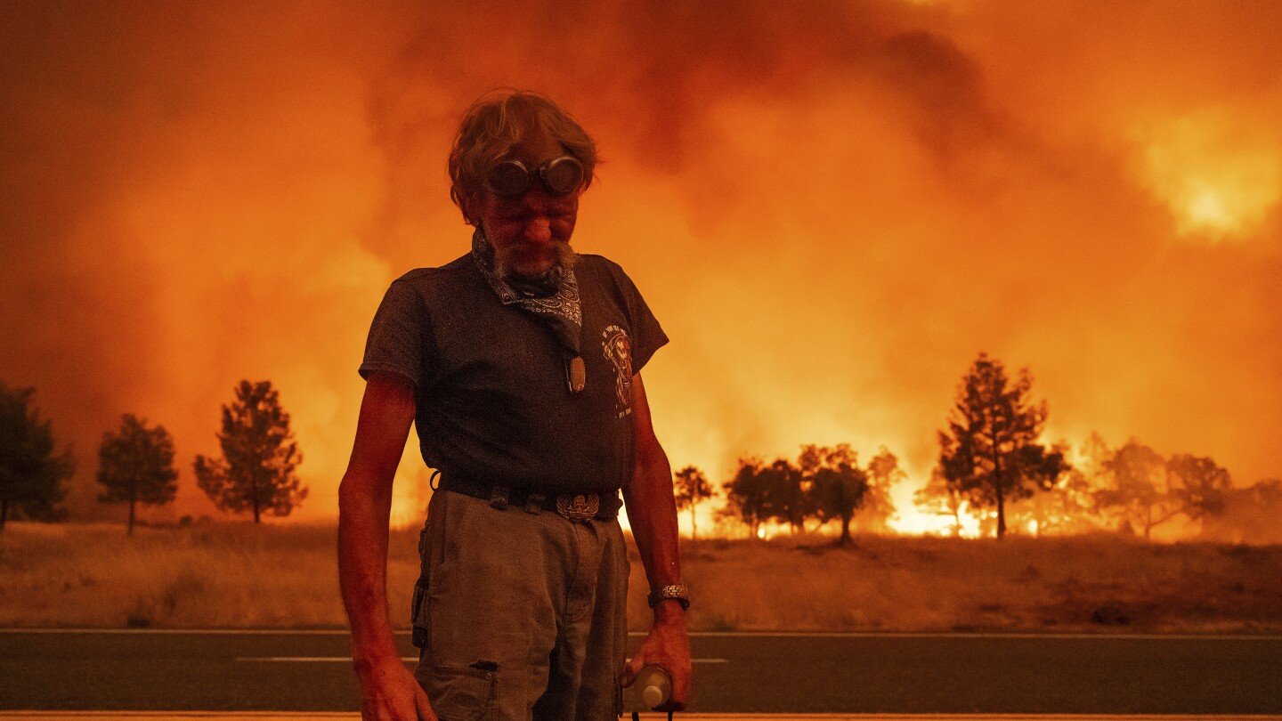 firefighters-helped-by-cooler-weather-battle-blaze-that-has-scorched-area-size-of-los-angeles