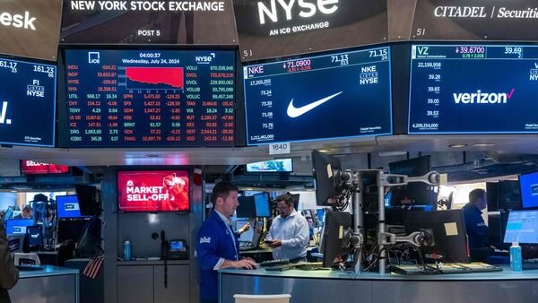 wall-street-today:-us-stocks-edge-higher-ahead-of-fed-rate-decision,-big-tech-results