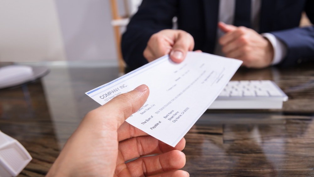 what-income-makes-you-‘upper-class’?-here’s-what-you-need-to-rank-among-the-top-20%