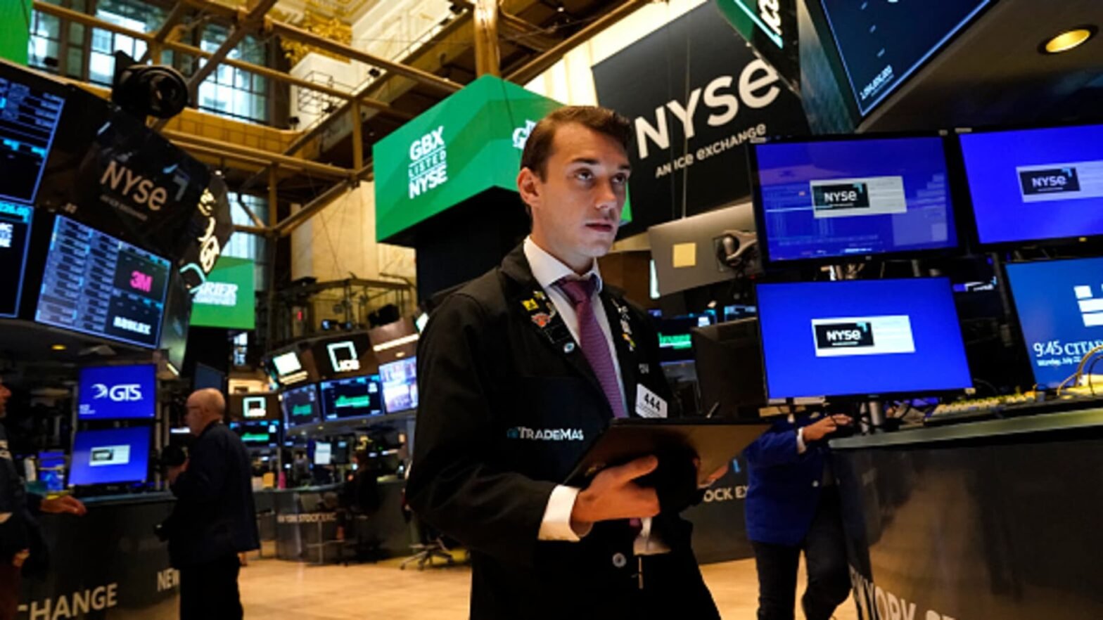 stock-futures-fall-as-microsoft-drops-after-results,-wall-street-awaits-fed-decision:-live-updates