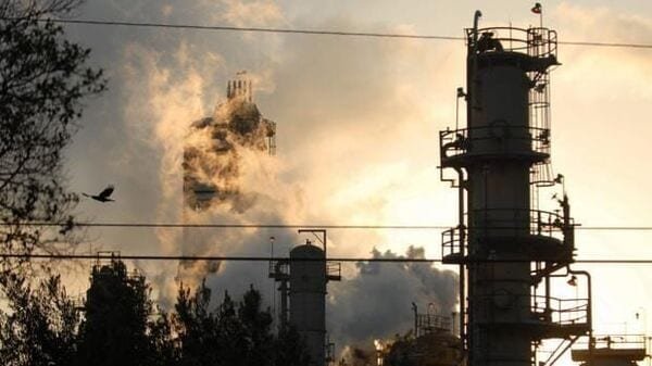 Accounting for climate-change-pepping ‘tipping points’ like Amazon-rainforest dieback or a Big Burp of gas from melting permafrost, market losses rise to 50%. 
