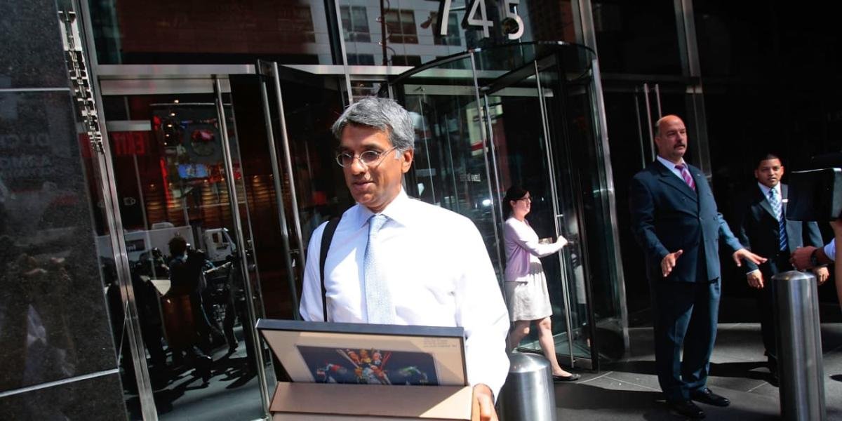 the-stock-market-doesn’t-look-like-the-dot-com-bubble-it’s-something-worse.