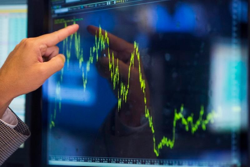 stocks-are-falling-because-bad-news-is-bad-again-by-investing.com