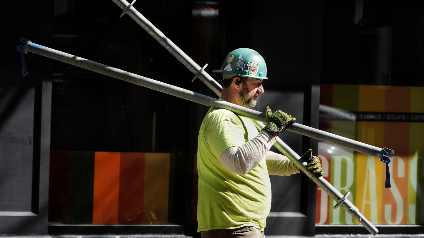 us.-employers-likely-added-175,000-jobs-in-july-as-labor-market-cools-gradually