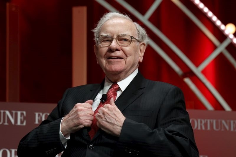 warning:-warren-buffet-is-selling-stocks-a-lot-by-investing.com