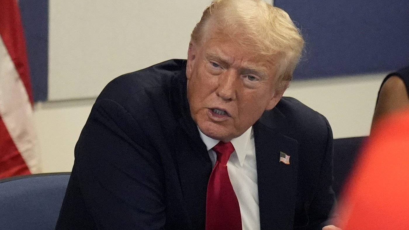 trump-reacts-to-global-stock-market-selloff:-‘i-told-you-so!!!’