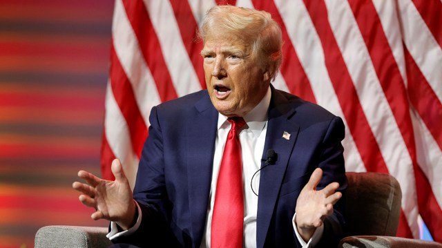 fox-news-host-knocks-trump:-‘you-either-own-the-markets-or-you-don’t’