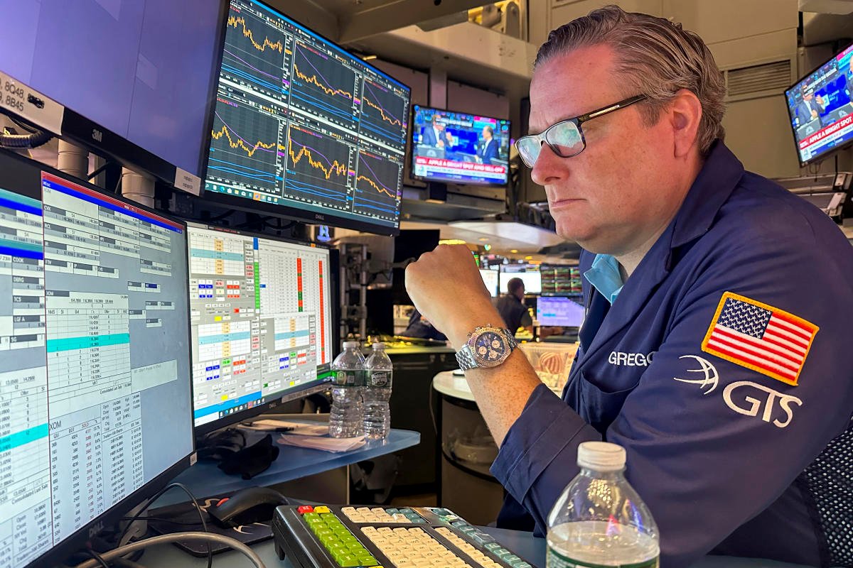 stock-market-news-today:-stock-rout-deepens-as-dow-plunges-over-1000-points,-s&p-500,-nasdaq-sink-over-3%