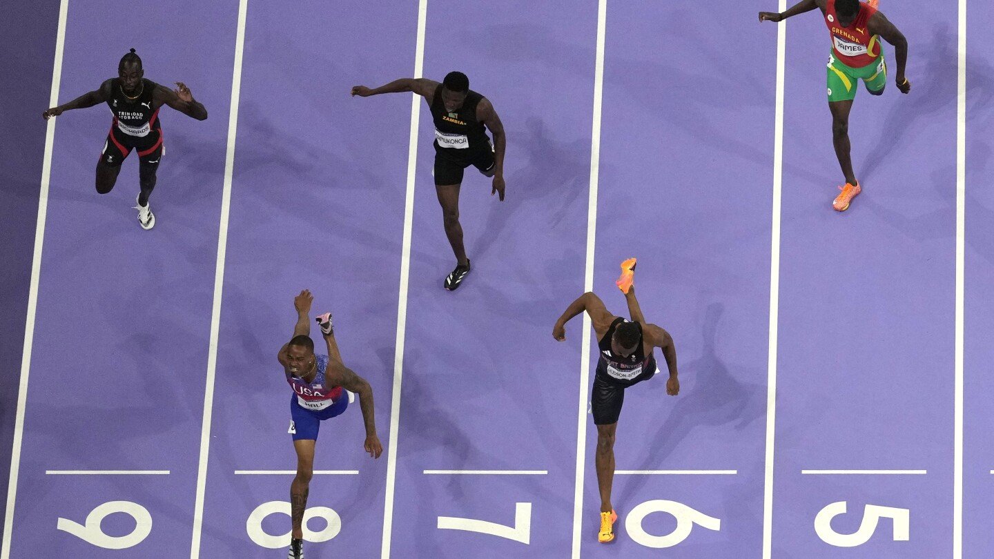 lyles-makes-olympic-200-meter-final-despite-finishing-second-in-semifinal-qualifying-race