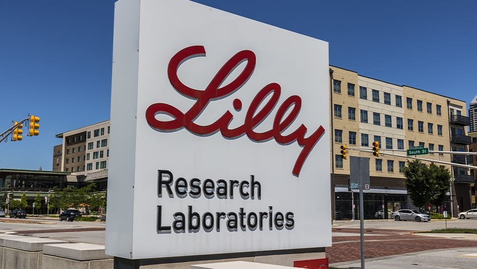 eli-lilly-stock-jumps-on-strong-earnings,-guidance-as-zepbound,-mounjaro-sales-boom