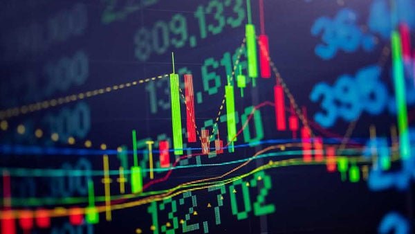 stock-market-movers:-these-two-stocks-are-rallying-sharply-on-earnings
