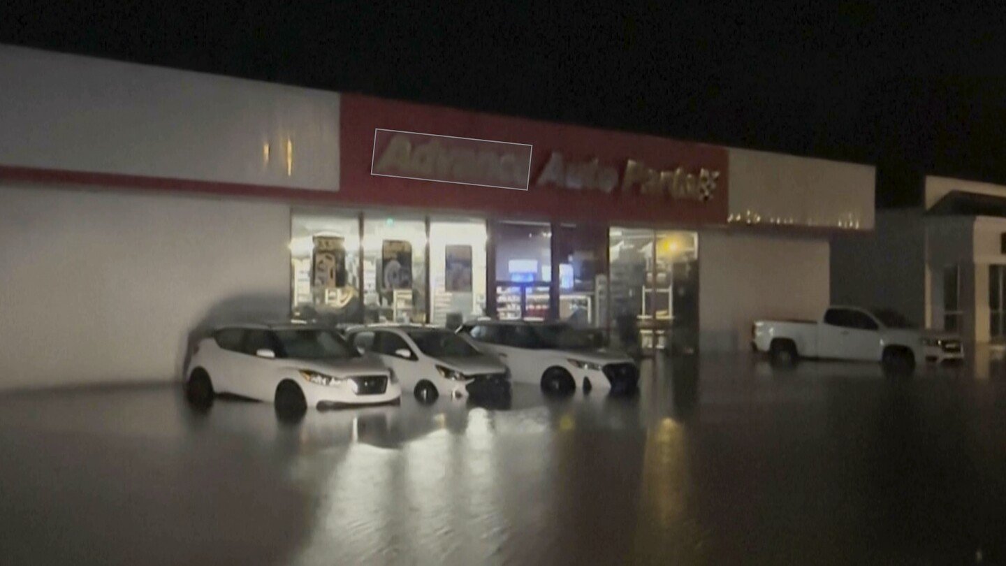 debby-bringing-heavy-rain,-flooding-and-possible-tornadoes-northeast-into-the-weekend