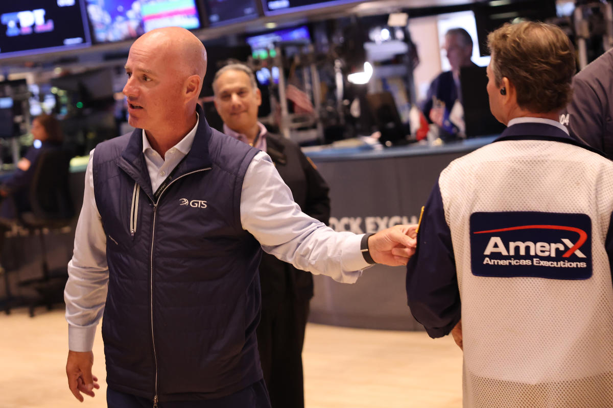 stock-market-today:-tech-stocks-lead-rally-after-inflation-data-sets-table-for-cpi