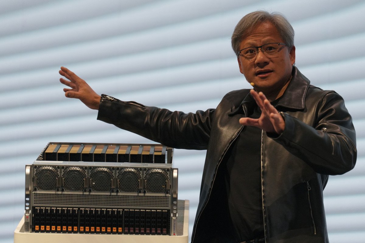 big-names-exit-nvidia-in-q2-as-ai-giant-stumbles-ahead-of-earnings