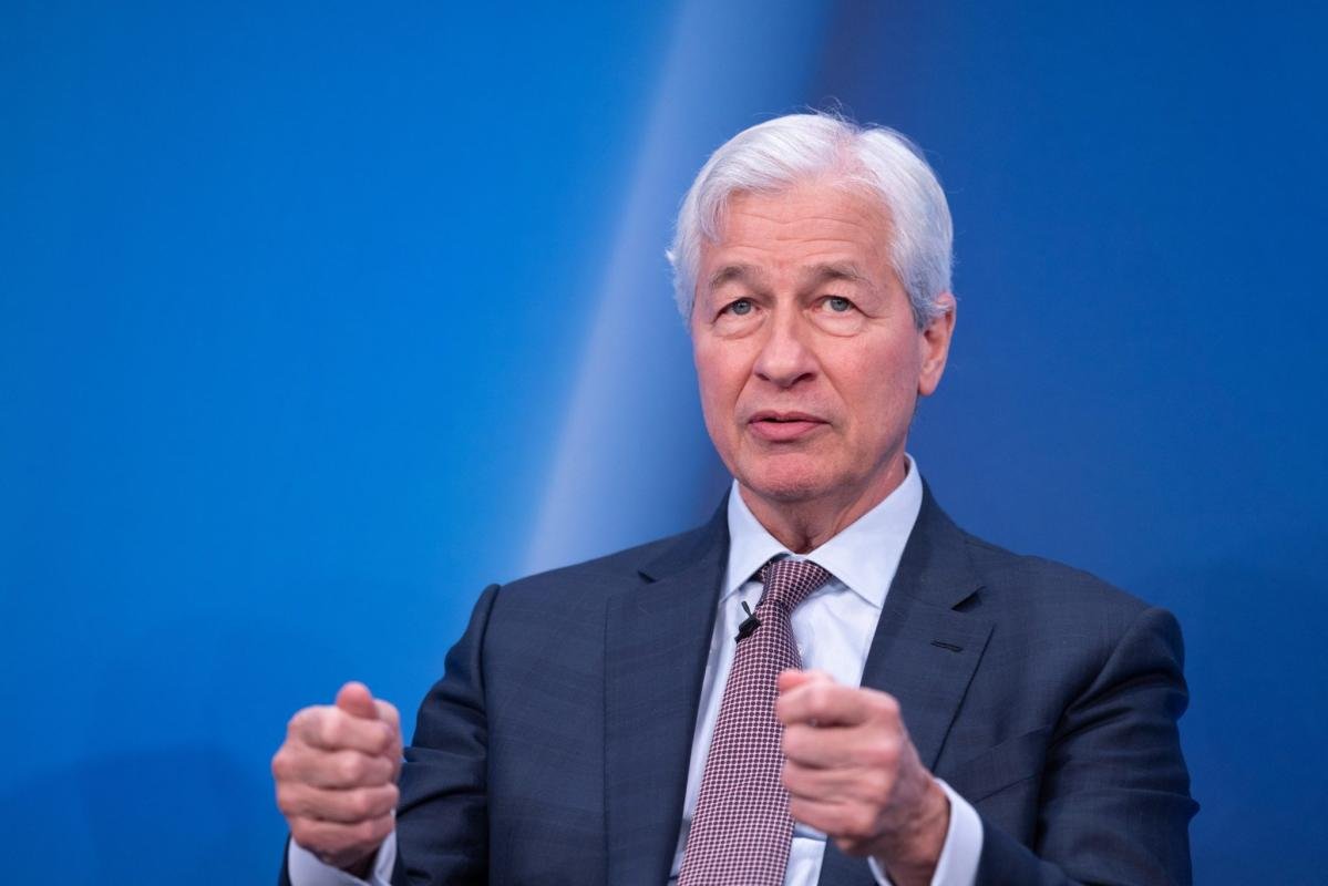 jamie-dimon-wants-to-hit-millionaires-with-the-‘buffett-rule’-to-tackle-national-debt