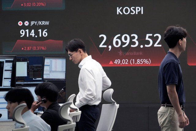 japan-stocks-lift-asian-market-higher-after-us-retail-data-boost-wall-street