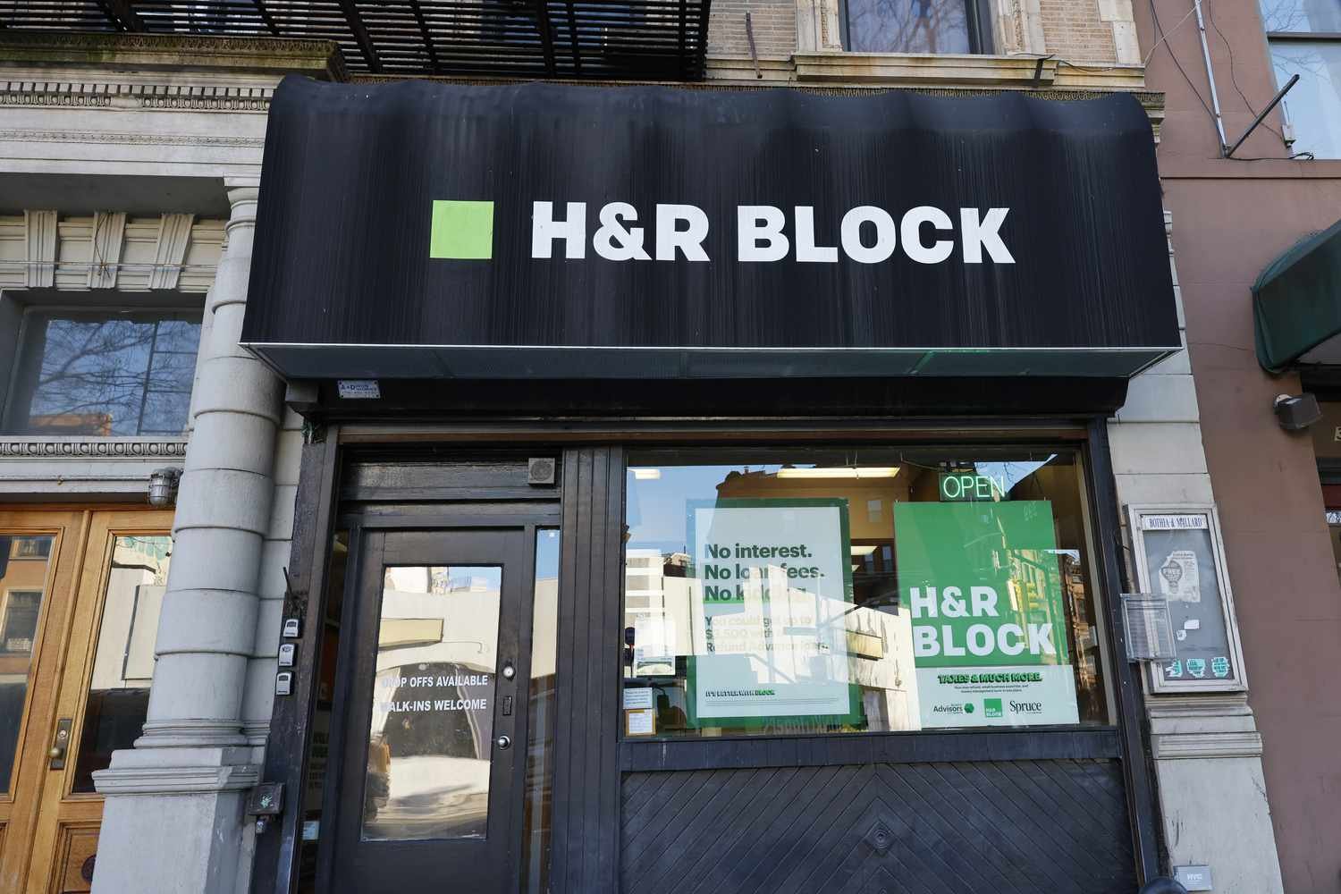 top-stock-movers-now:-h&r-block,-madison-square-garden-entertainment,-and-more