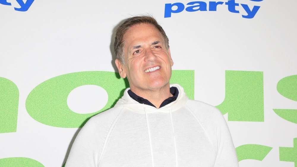 mark-cuban-says-he-drove-cars-that-cost-$200-with-holes-in-the-floorboard-and-lived-off-mac-and-cheese-because-he-wanted-to-retire-early