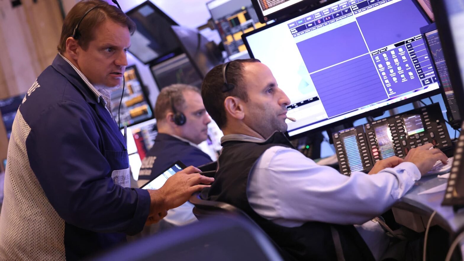 goldman’s-hedge-fund-vip-portfolio-is-outperforming-the-market-this-year-amid-volatility