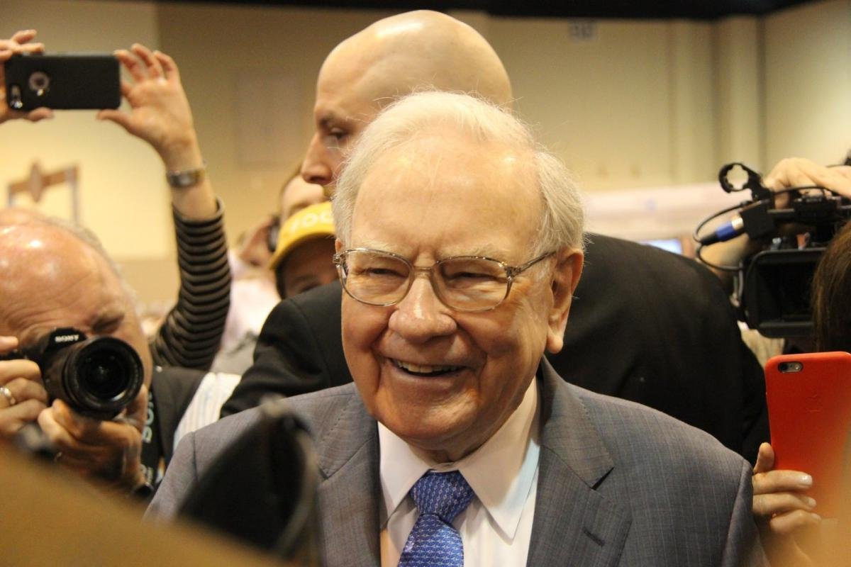 warren-buffett-just-bought-another-$345-million-worth-of-his-favorite-stock