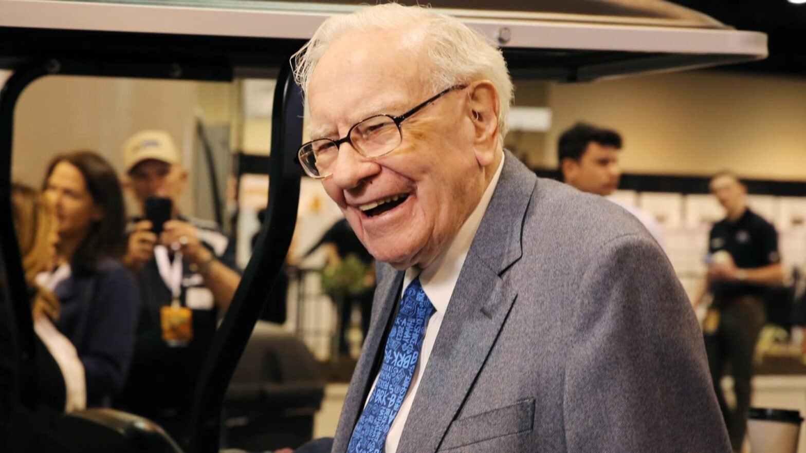 buffett’s-berkshire-hathaway-hits-$1-trillion-market-value,-first-us.-company-outside-of-tech-to-do-so