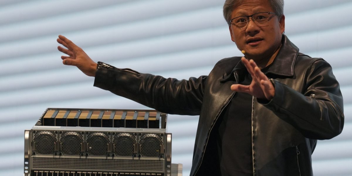 live-coverage:-market-on-edge-as-nvidia-prepares-to-reveal-earnings
