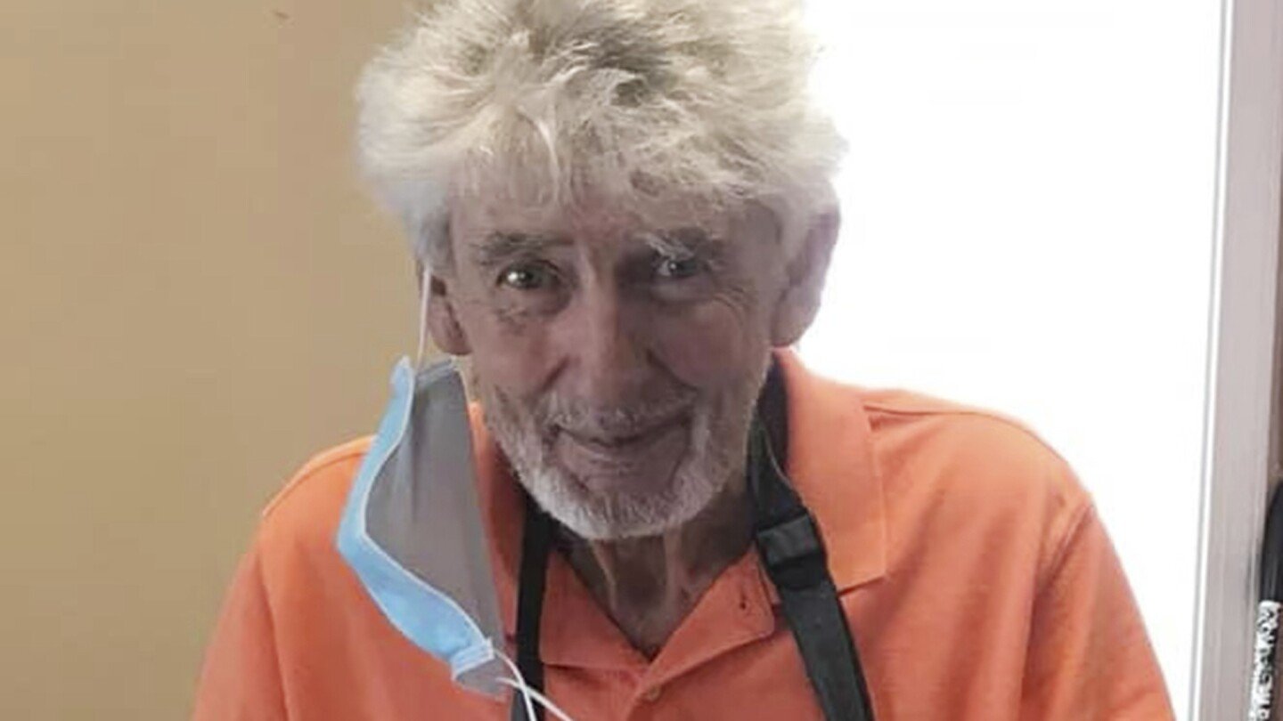 death-toll-is-now-8-in-listeria-outbreak-tied-to-boar’s-head-deli-meat,-cdc-says