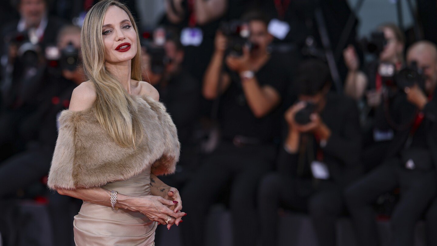 venice-film-festival-prepares-to-greet-angelina-jolie-and-‘maria,’-her-film-about-famed-opera-singer