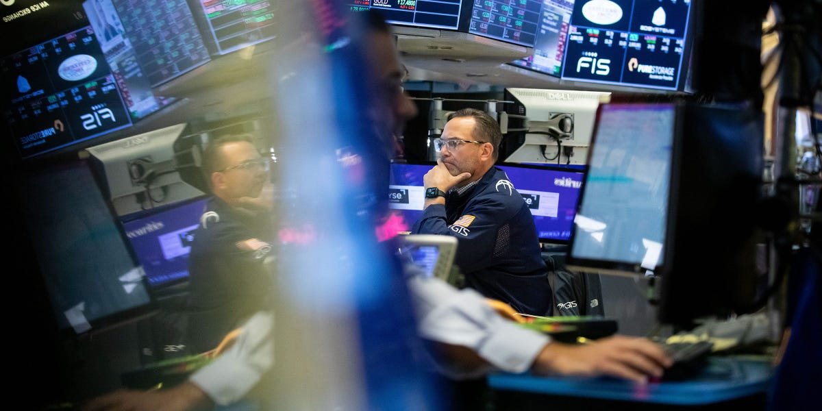 stock-market-today:-indexes-fall-to-start-september-ahead-of-data-on-jobs-and-the-economy