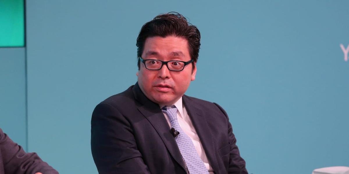 bull-tom-lee-advises-caution-stocks-could-fall-7%-or-more.