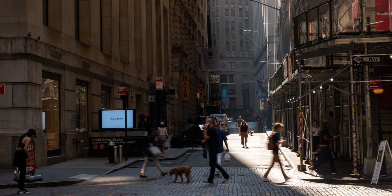 dow-opens-higher-as-s&p-500-heads-for-worst-week-since-april