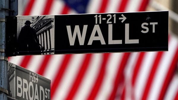 wall-street-week-ahead:-investors-eye-inflation-data,-apple-event