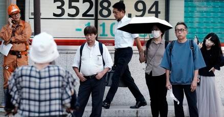 stock-market-today:-wall-street-rallies-to-claw-back-some-of-last-week’s-sharp-loss