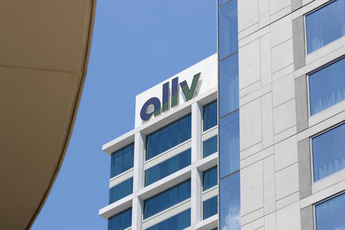 ally’s-stock-drops-15%-as-its-credit-challenges-grow