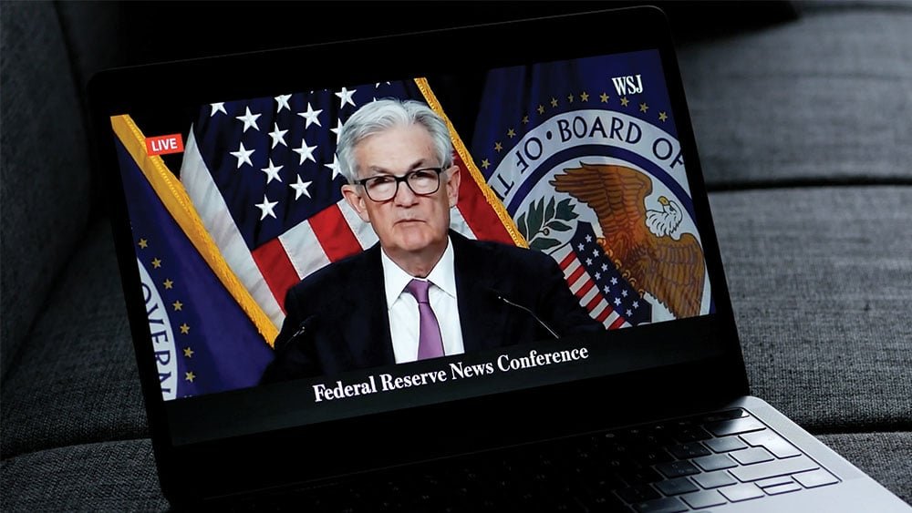 market-roars,-25-stocks-in-buy-zones;-will-fed-go-big?