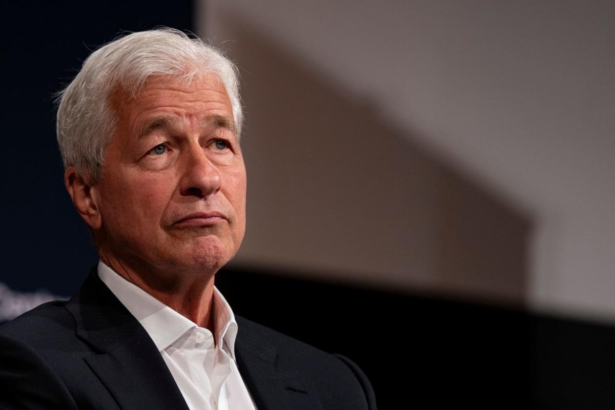 jpmorgan’s-dimon-says-fed-rate-cut-won’t-be-‘earth-shattering’