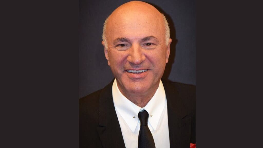 kevin-o’leary’s-dad-warned-him-he’d-‘starve-to-death’-if-he-pursued-his-passion.-getting-an-mba-ended-up-changing-his-life