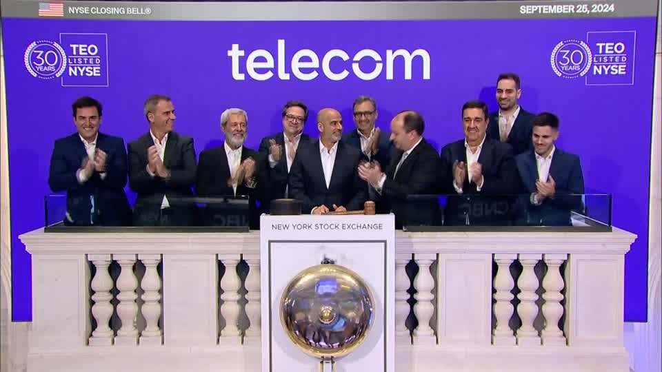 s&p-500,-dow-end-lower-as-investors-await-rate-cut-clarity