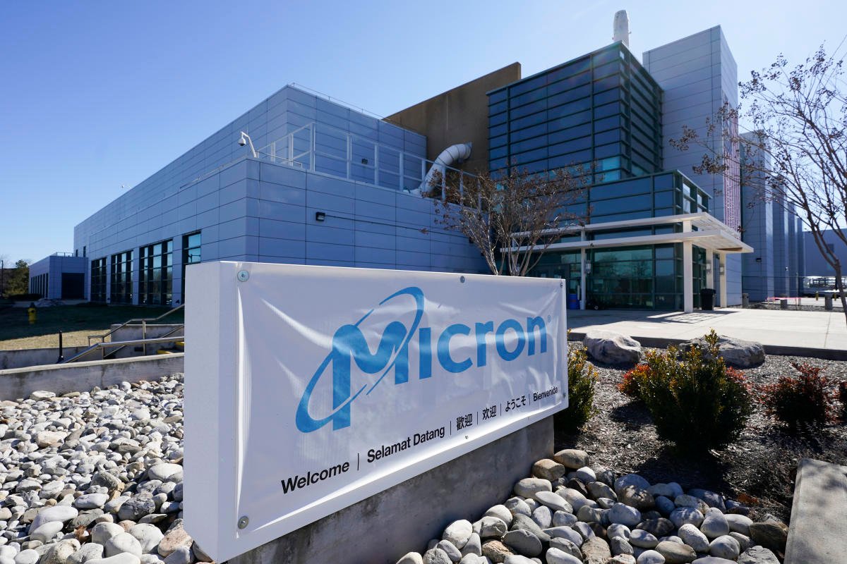 micron-stock-jumps-as-q1-revenue-forecast-tops-analyst-estimates