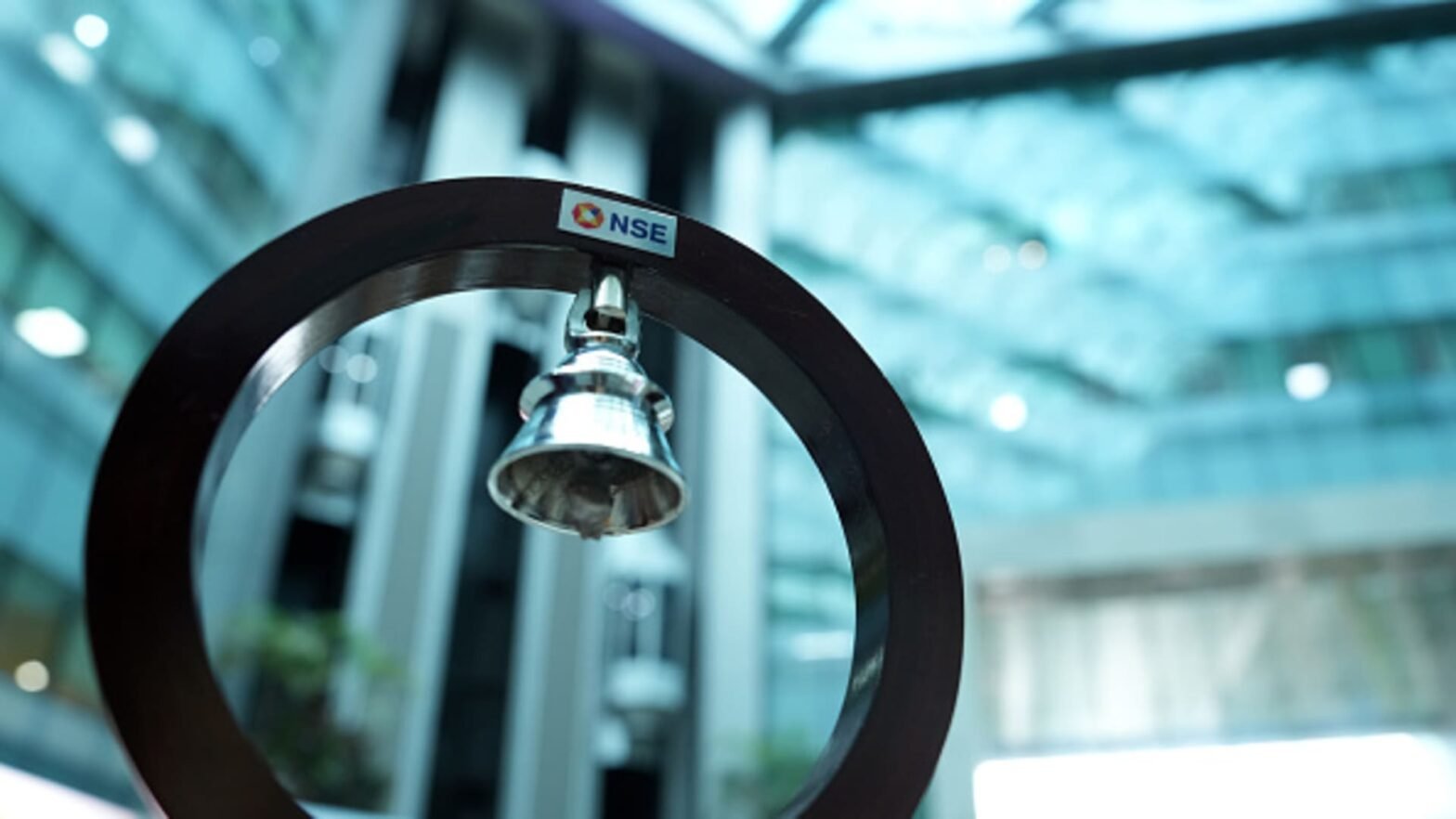 consumer-companies-vie-for-share-of-india’s-booming-stock-market