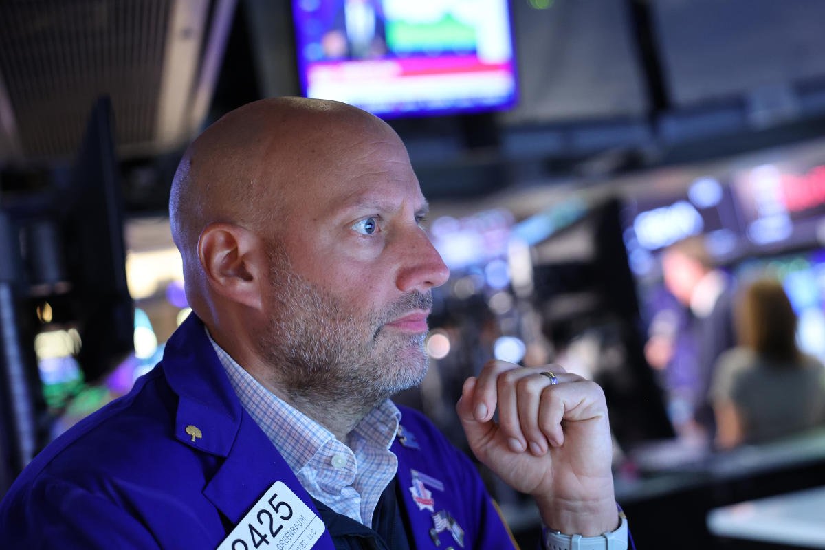 oil-leads-havens-higher-after-iran-strikes-israel:-markets-wrap