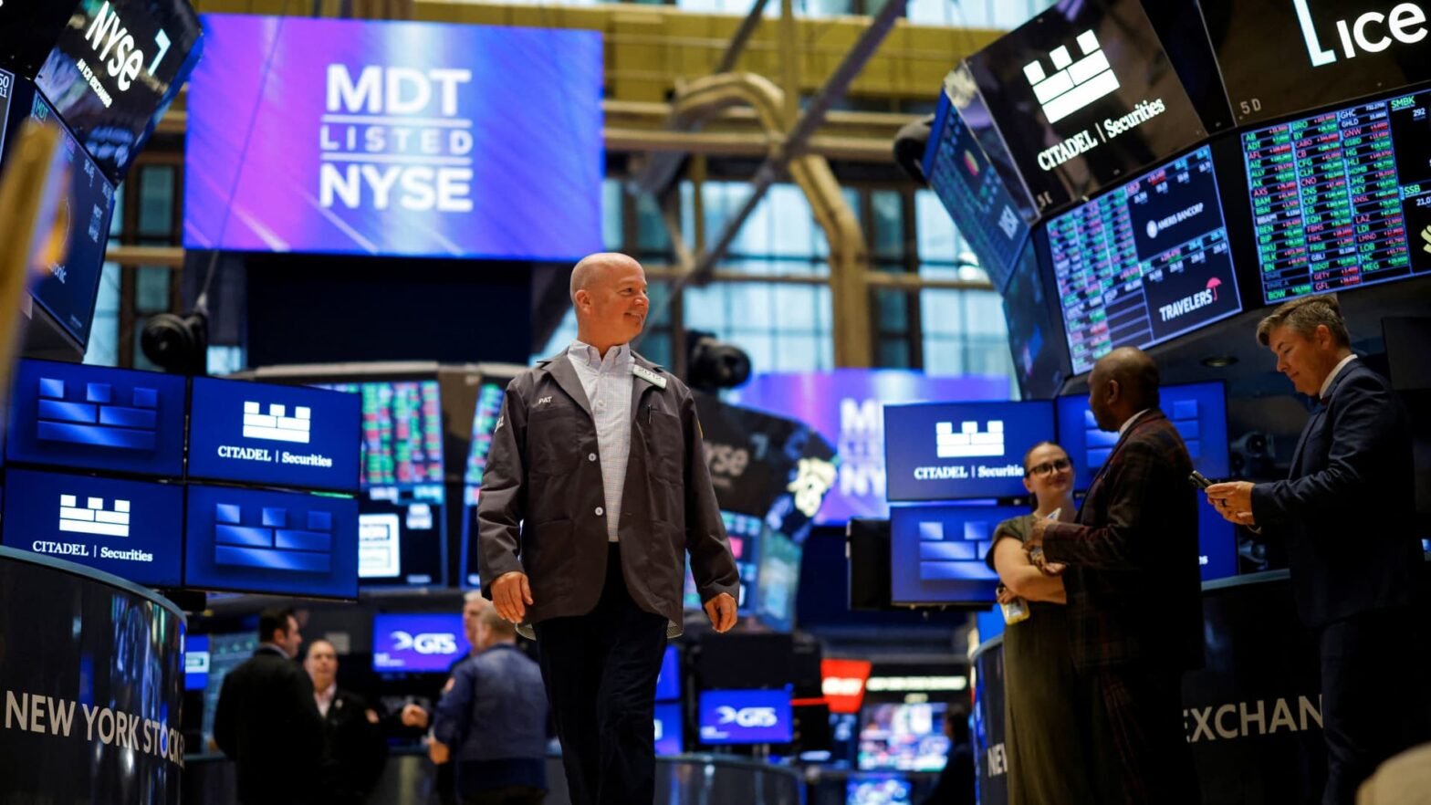 here-are-the-big-things-pulling-the-stock-market-in-all-different-directions