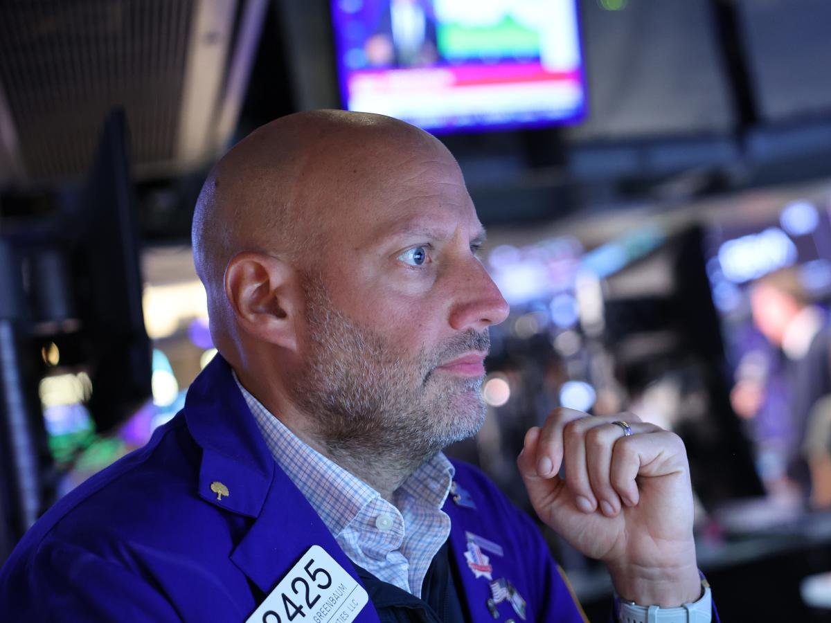 stock-market-today:-us-stocks-edge-up-amid-middle-east-turmoil-as-traders-turn-to-incoming-data