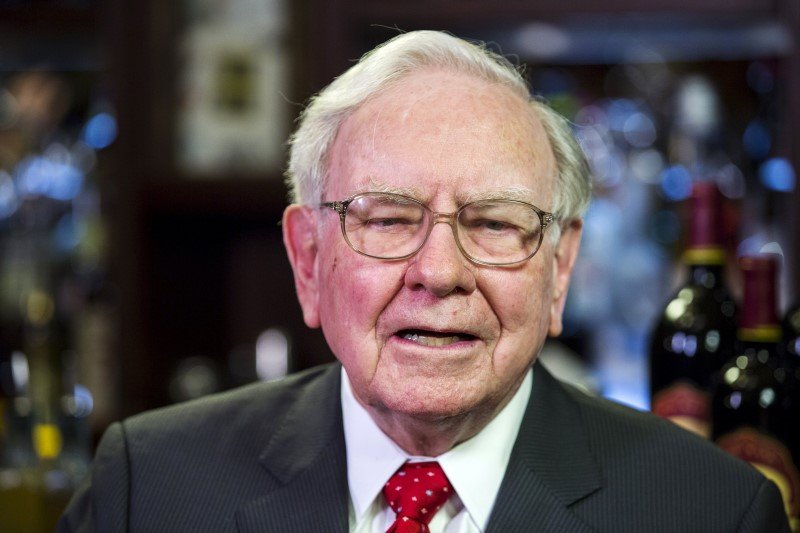 buffett’s-berkshire-sells-$338-mln-in-bank-of-america-stock-as-sales-slow-down-by-investing.com