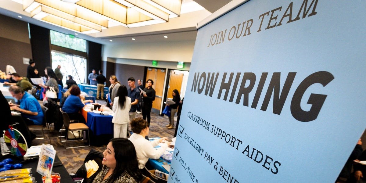 stock-markets-today:-indexes-slip-as-jobless-claims-rise-ahead-of-highly-anticipated-jobs-report