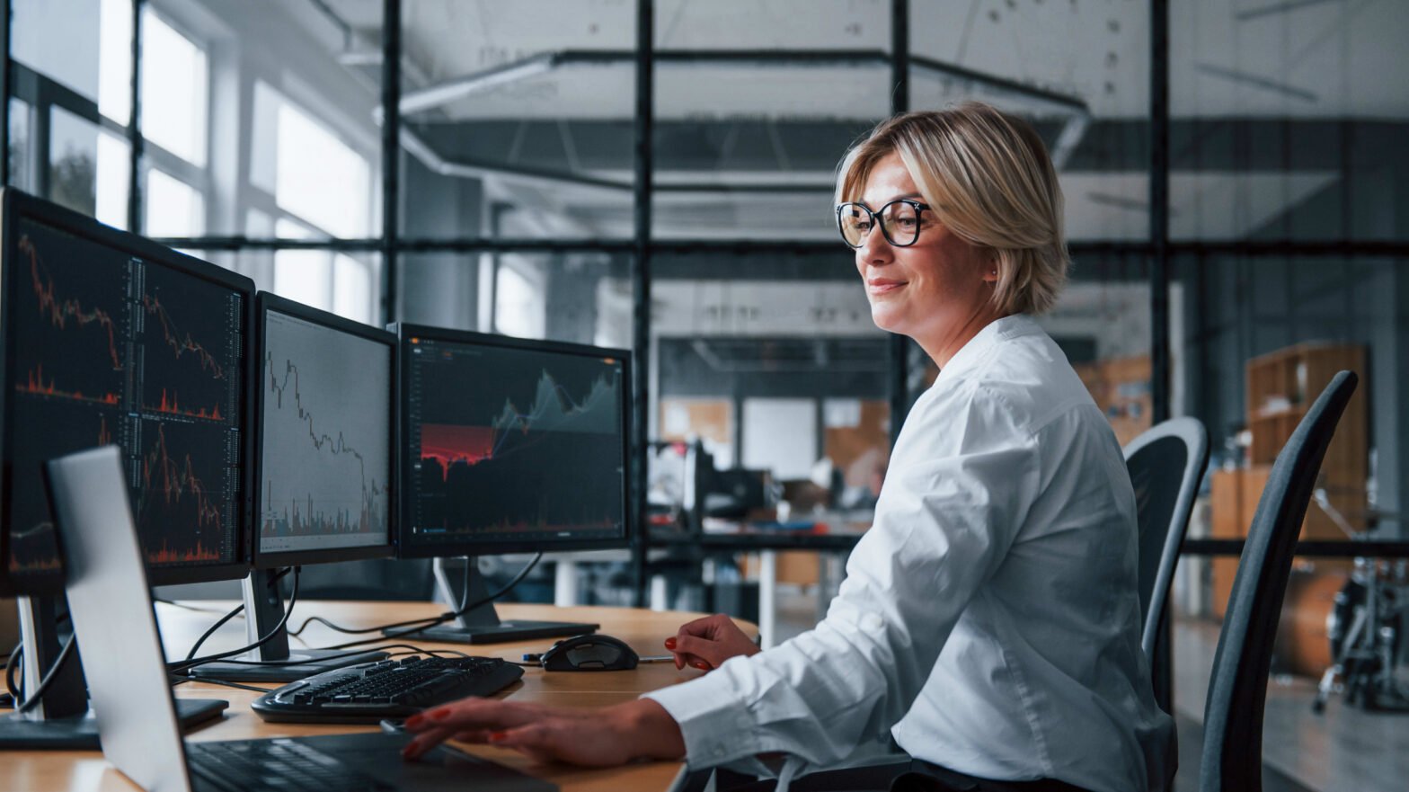 71%-of-women-are-investing-in-the-stock-market:-fidelity
