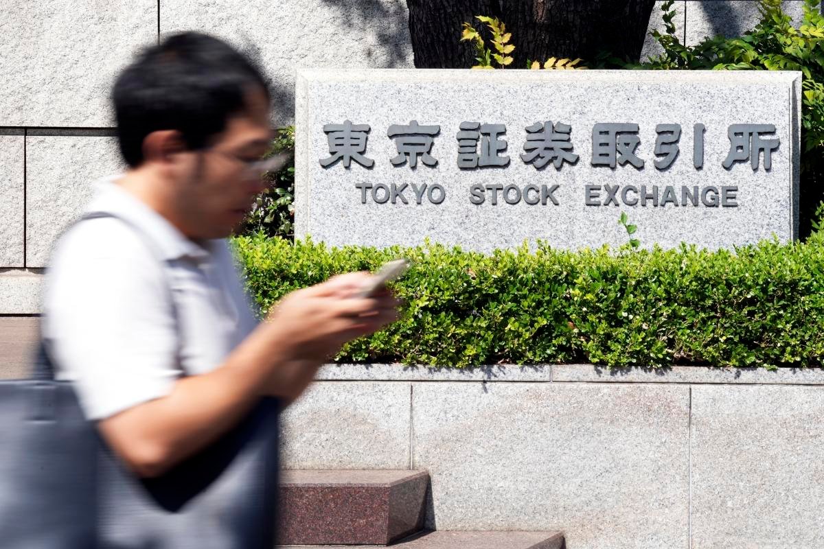 stock-market-today:-asian-shares-climb-after-blockbuster-us-jobs-report